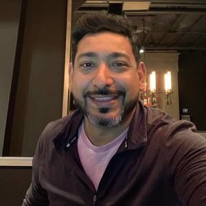 Meet your Posher, Cesar